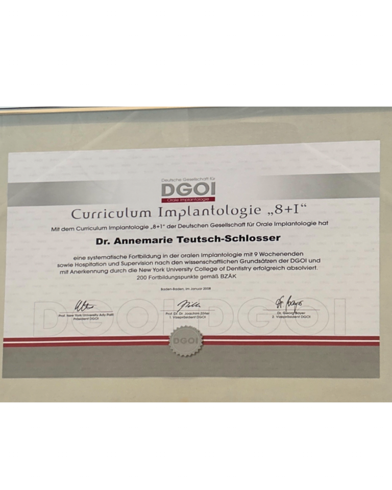 Zahnarztpraxis in Hanau Zertifikat Implantologie 1